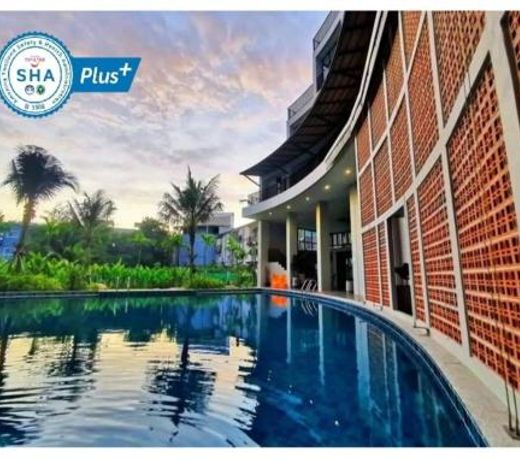Atom Phuket Hotel -SHA Plus