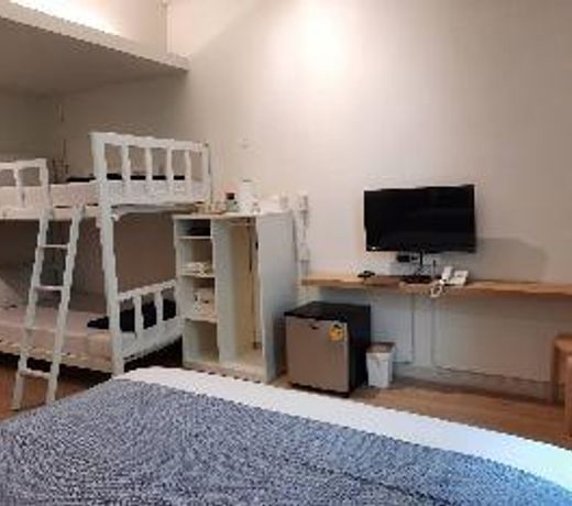 Pakchong Center Poshtel