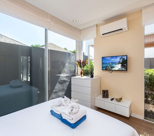 Signature Villas by TropicLook