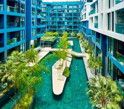 Acqua Condo by Tech