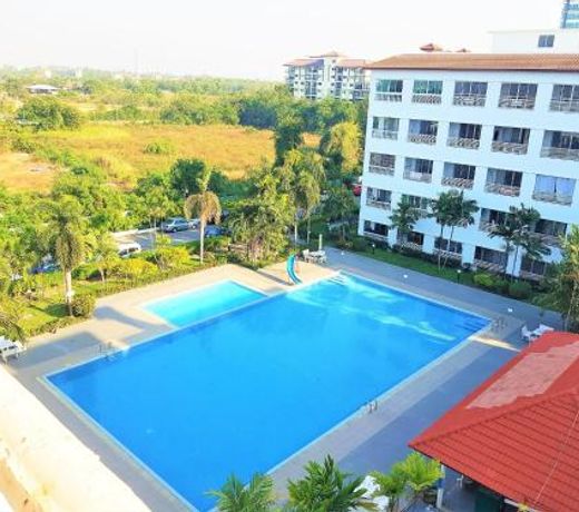 Baan Suan Lalana Sa 1 bedroom apartment with pool view Pattaya