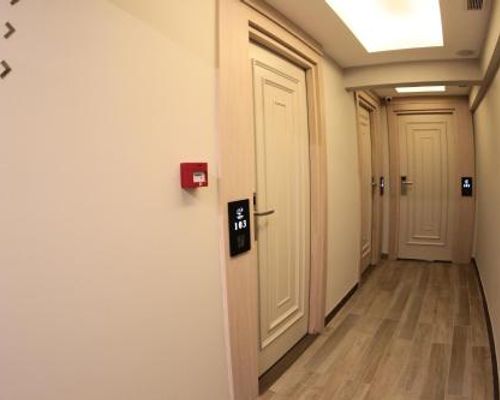 X-NELLYİ HOTEL - Стамбул - фото 18