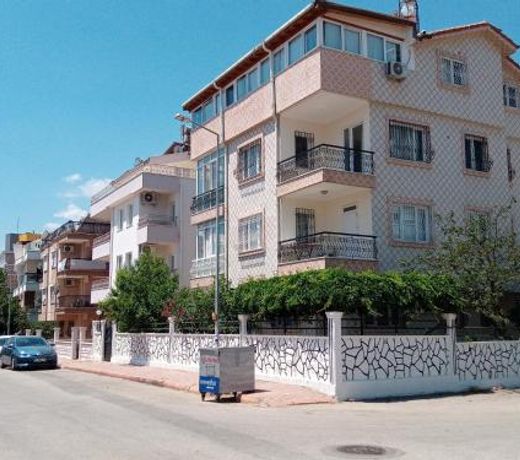 Bulut Apartment