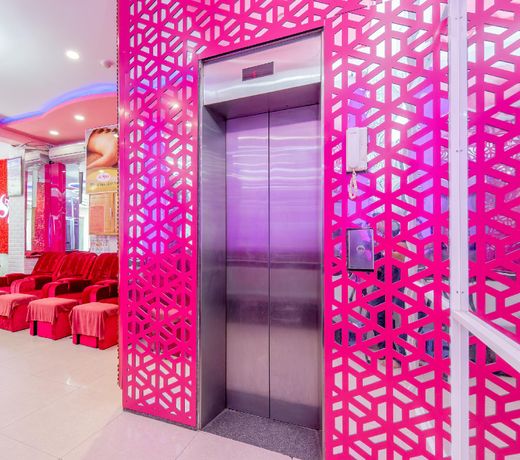OYO 385 Gia Huy Hotel