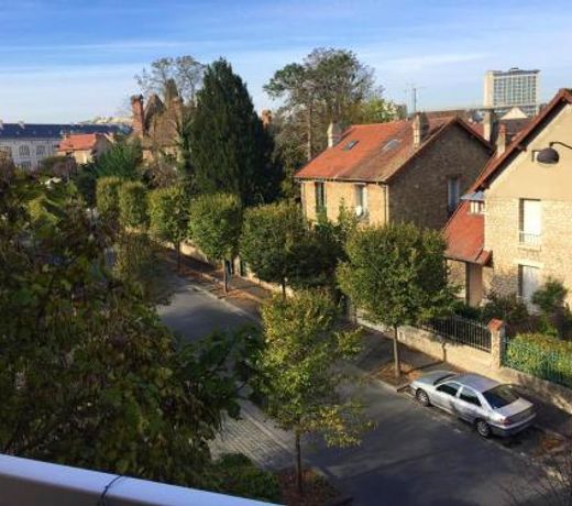 Appartement de 3 chambres avec balcon amenage et wifi a Melun