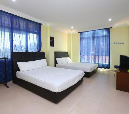 SPOT ON 89857 Azra Inn (rumah Tumpangan)