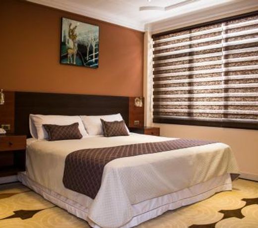Hotel Pairumani