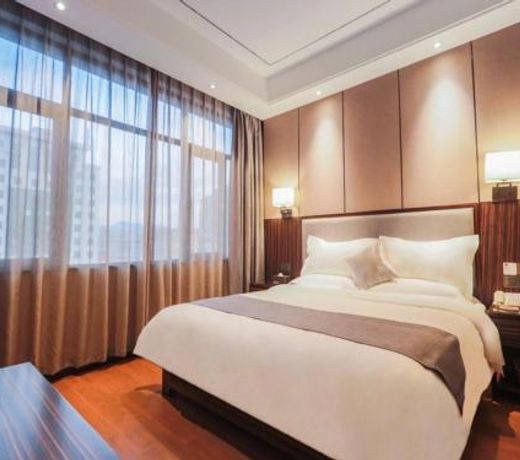 GreenTree Eastern Ganzhou City Zhanggong DistrictEight one four Avenue bus station Hotel