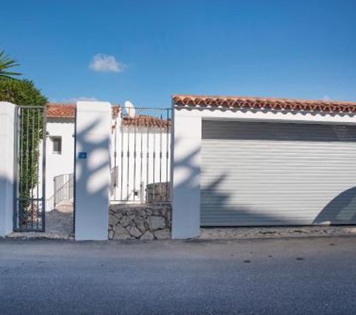 Sara 8 - free WIFI, chill-out, private pool, private tennis court