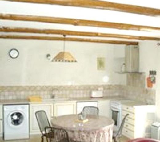 Maison de 2 chambres avec piscine partagee jardin clos et wifi a Monteux