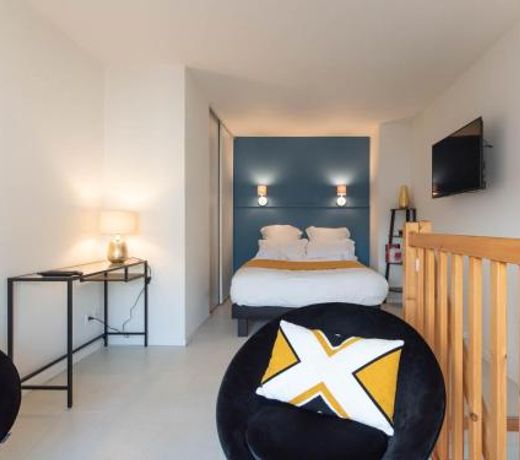 Duplex coquet avec PARKING proche centre-ville de Lyon