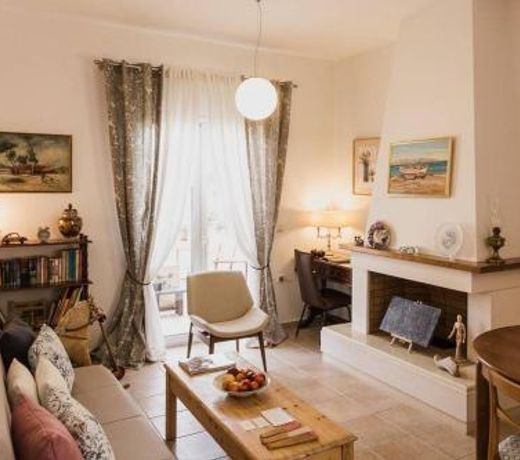 Estia House Cozy-Comfortable Apartment