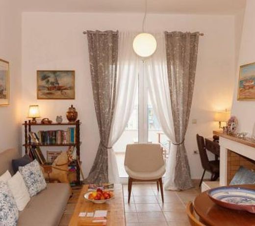 Estia House Cozy-Comfortable Apartment