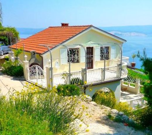 Villa Bugenvilla