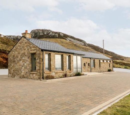 House Crohy Head