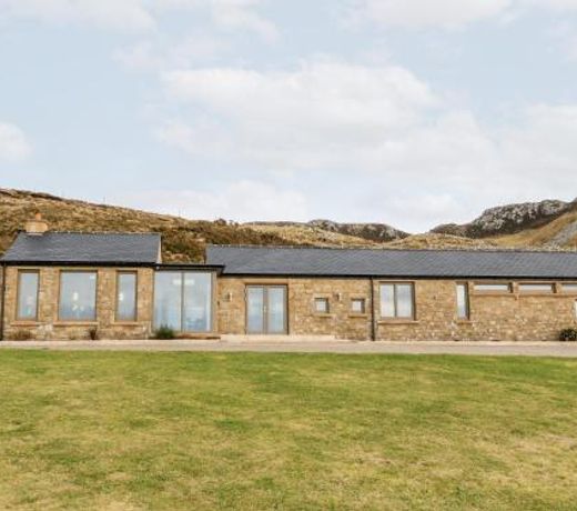 House Crohy Head