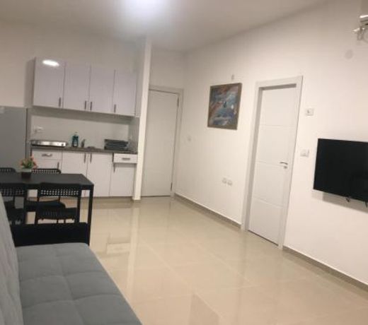 Isramax Apartment near the sea.