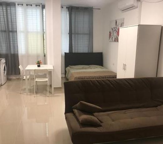 Isramax Apartment near the sea.