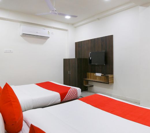 OYO 46022 Hotel Shiv Kunj
