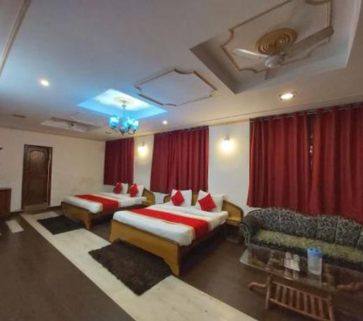 Goroomgo Hotel Near Rajbhawan Nainital