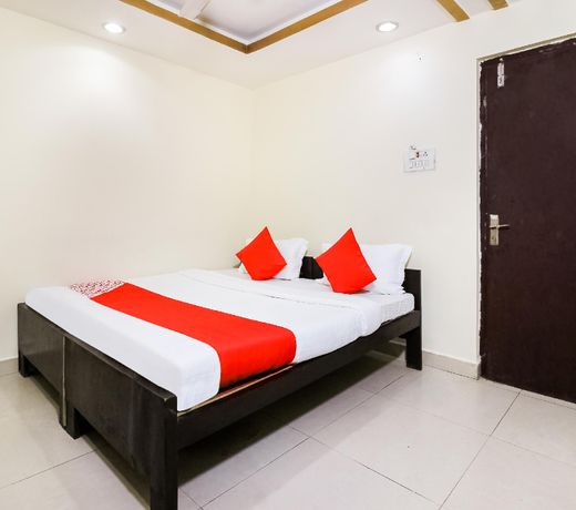 OYO 70553 Hotel New Downtown