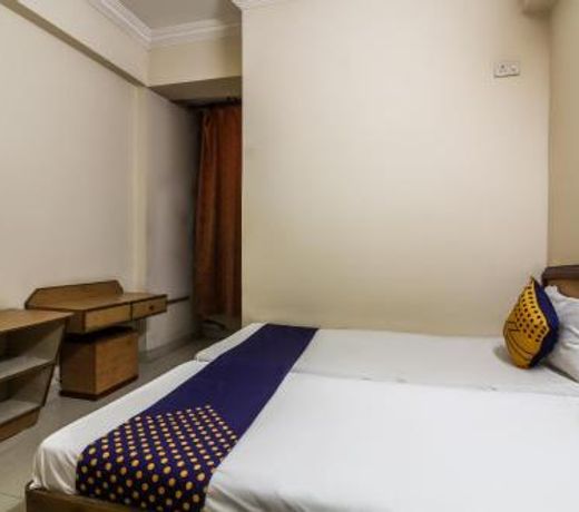 SPOT ON 69484 Hotel Rk Residency