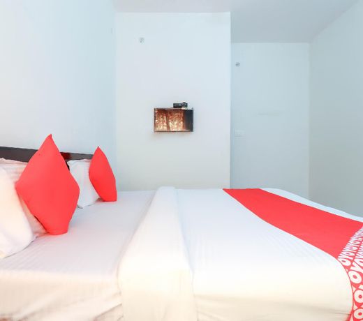OYO 69931 Hotel Suhani Palace