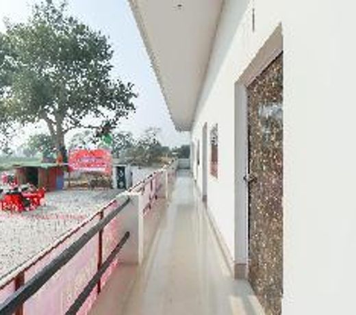 OYO 69931 Hotel Suhani Palace