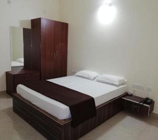 Shivadarshan Hotel