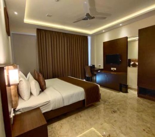 TRESCA A LUXURY HOTEL