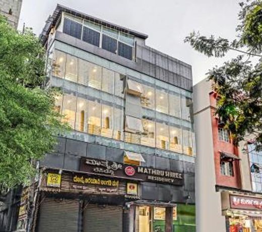 OYO 13594 Mathrushree Residency