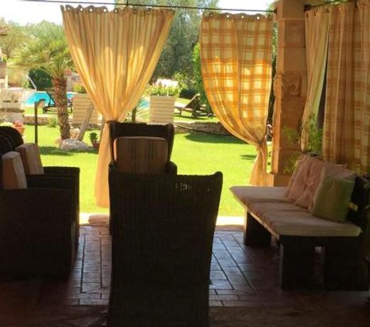 3 bedrooms villa with private pool enclosed garden and wifi at San Vito dei Normanni 9 km away from the beach
