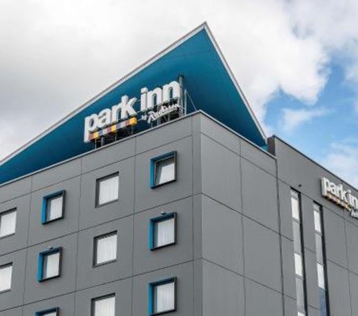 Park Inn by Radisson Vilnius Airport Hotel & Business Centre