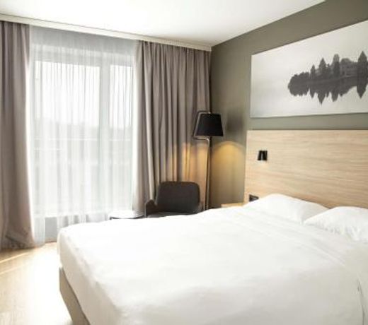 Park Inn by Radisson Vilnius Airport Hotel & Business Centre
