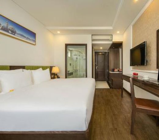 Santa Luxury Hotel