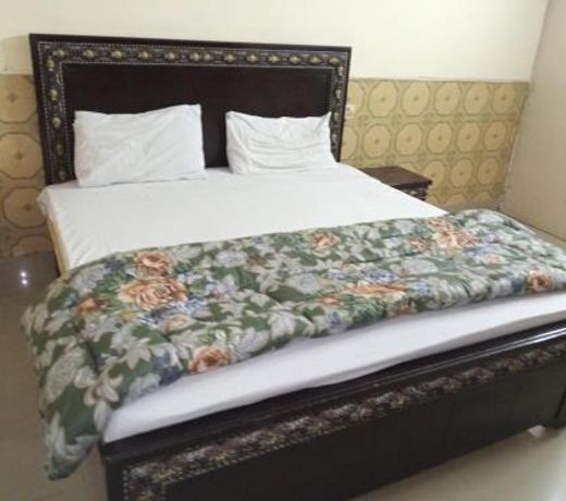 Hotel Paradise Inn