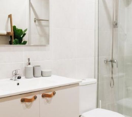 Cozy Panoramic Apartment near Metro Station