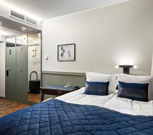 Best Western Hotel at 108