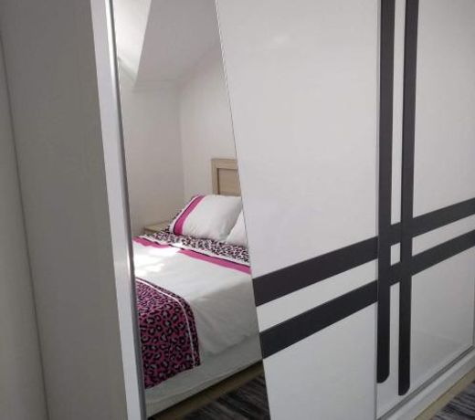 Paddys Apartments, Hisarönü