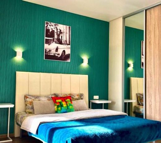 Flat 11 mirrors