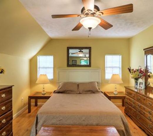 1840s Historic LaFayette Retreat with Guest House!