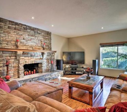 Red Mountain Mesa Oasis Pool, Bar and Game Room!