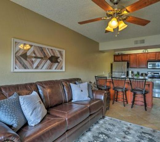 South Sedona Condo with Pool Access - Walk to Shops!