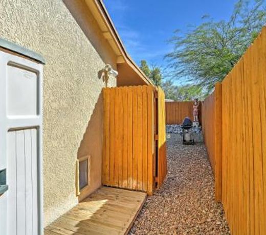 East Tucson House with Private Backyard and Fire Pit