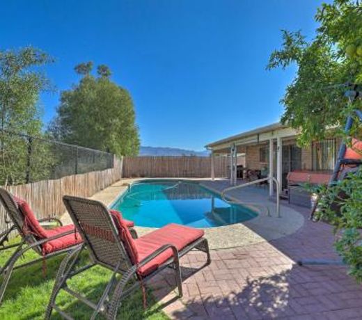 Pet-Friendly Tucson Home with Heated Pool and Hot Tub