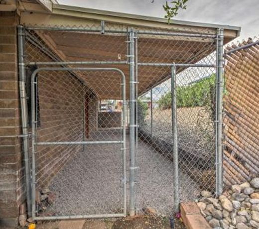 Pet-Friendly Tucson Home with Heated Pool and Hot Tub