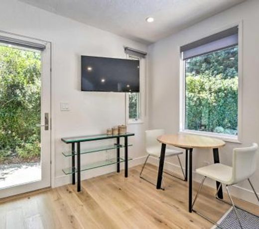 Menlo Park Studio about 2 Mi to Stanford University