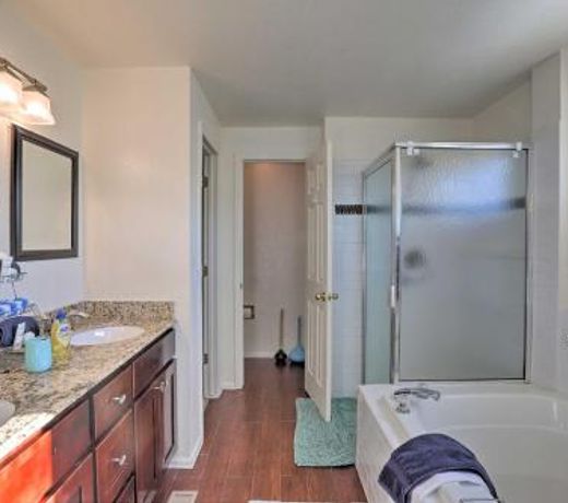 Denver-Area Home about 7 Mi to Aurora Reservoir!