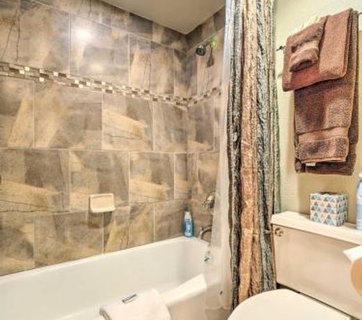 Copper Mtn Ski-In and Ski-Out Condo Hot Tub Access!