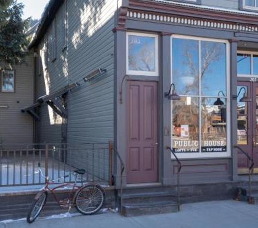 Eleven Experience Public House Lofts